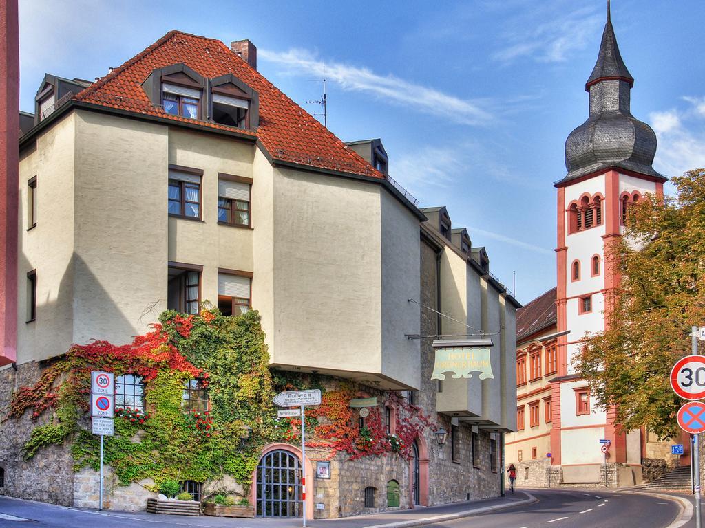 Hotel Gruner Baum Würzburg Eksteriør bilde